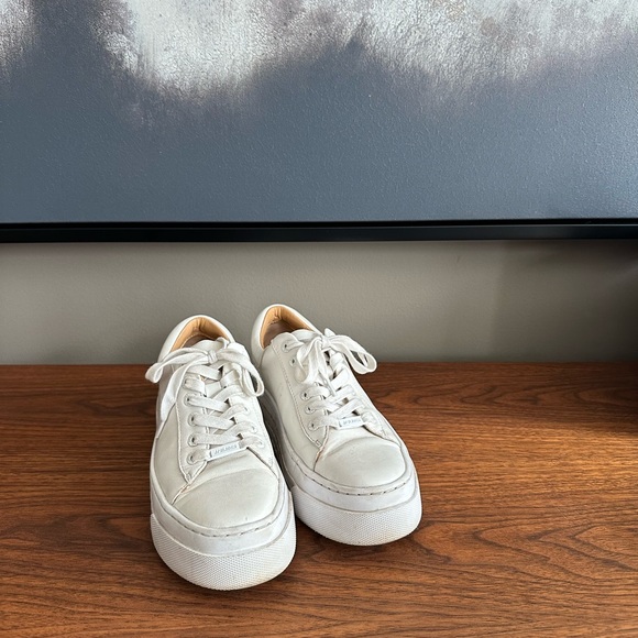 White leather sneakers size 7 - Picture 2 of 4